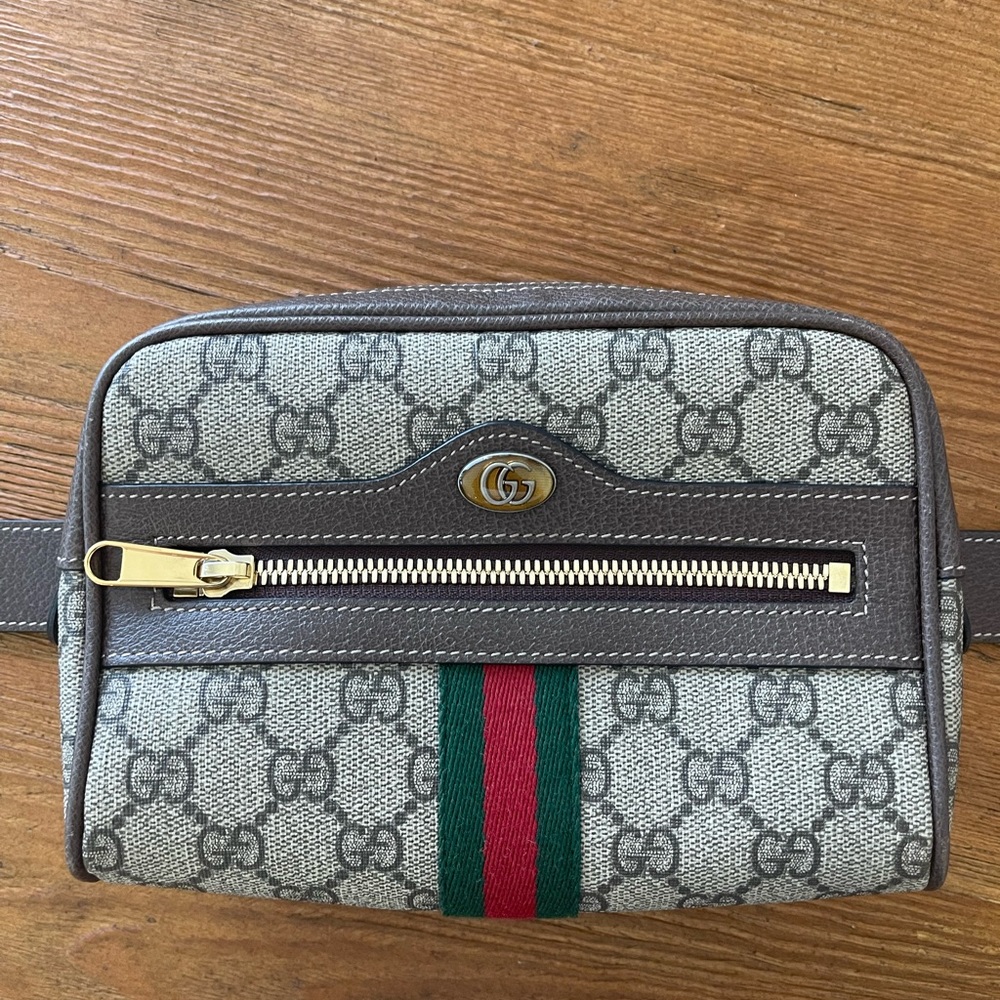 Gucci belt with Fanny pack like new